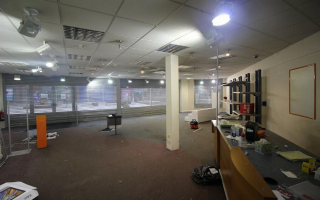 prime-retail-unit-with-highly-prominent-frontage-located-immediately-adjacent-to-rotherham-bus-interchange