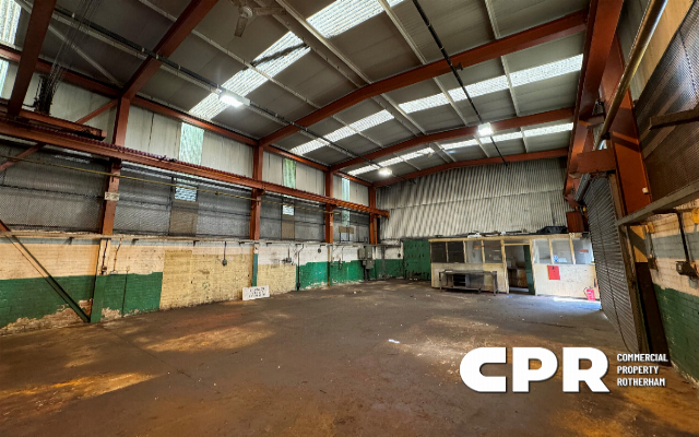 8395-industrial-unit-with-crane-facility