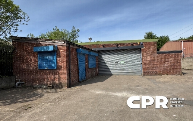 3910-detached-industrial-unit-with-secure-generous