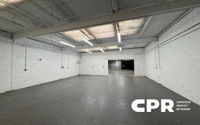 3910-detached-industrial-unit-with-secure-generous