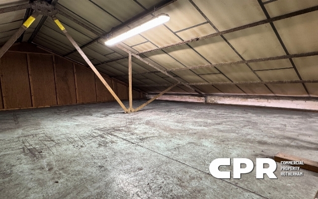 4271-end-of-terrace-industrial-unit-with-excellent