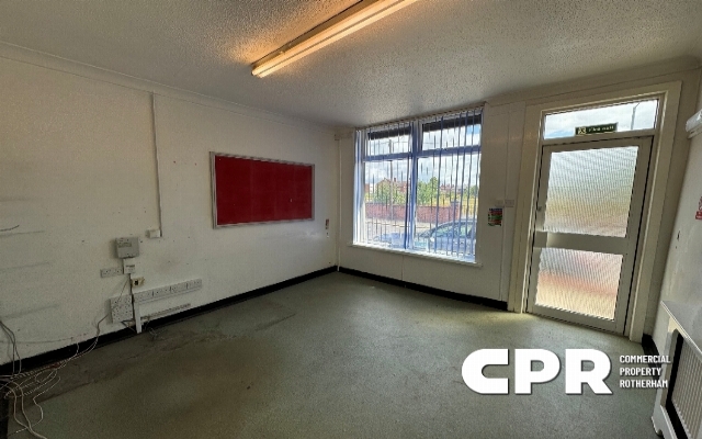 4847-freehold-commercial-premises