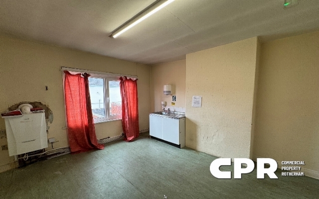 4847-freehold-commercial-premises
