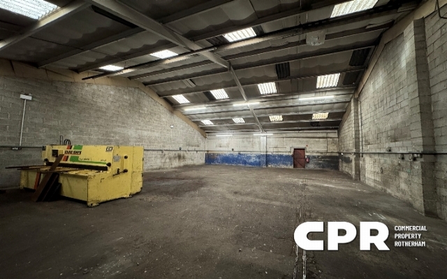 6701-workshop-unit-with-secure-yard
