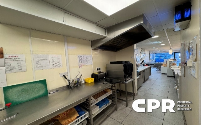 8830-freehold-retail-sales-shop-with-selfcontained