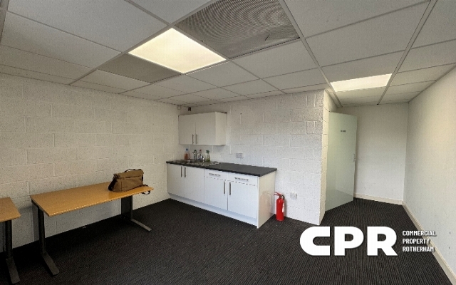 2947-modern-light-industrial-unit-with-4-parking