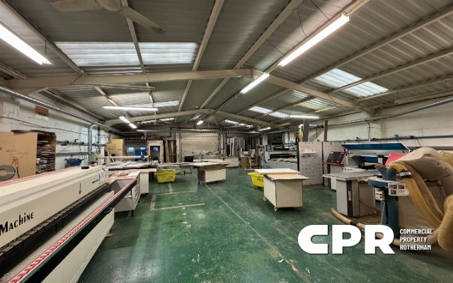 5472-warehouse-offices--showroom-with-generous-yard-