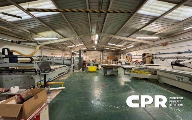 5472-warehouse-offices--showroom-with-generous-yard-