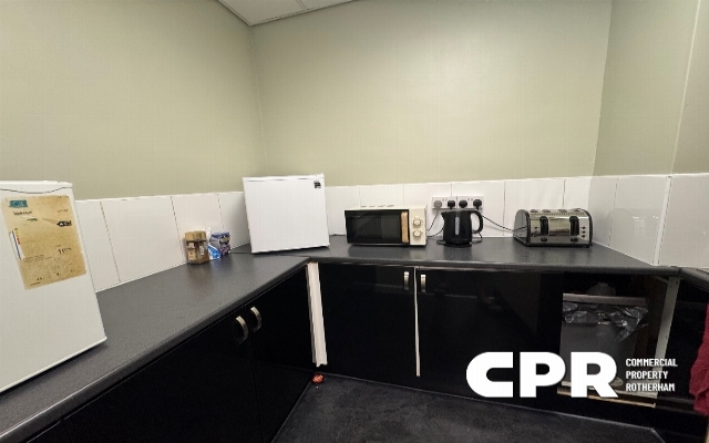 2884-business-centre-offering-a-variety-of-office