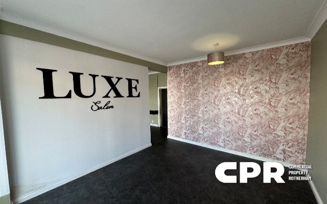 2432-doublefronted-ground-floor-retail-sales-shop-