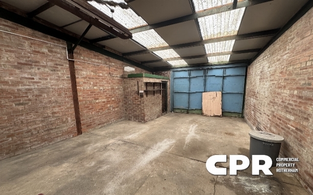 3908-freehold-retail-sales-building-forming-part-of